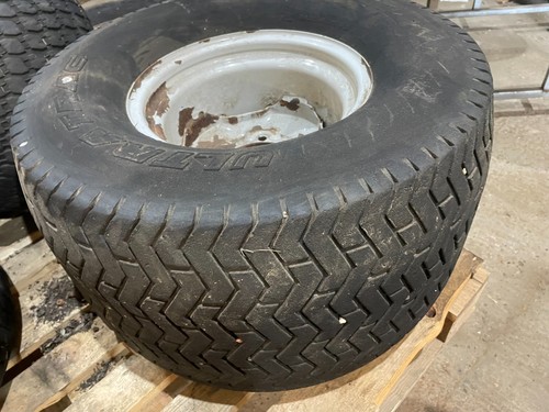 Front stud wheel - stud,
