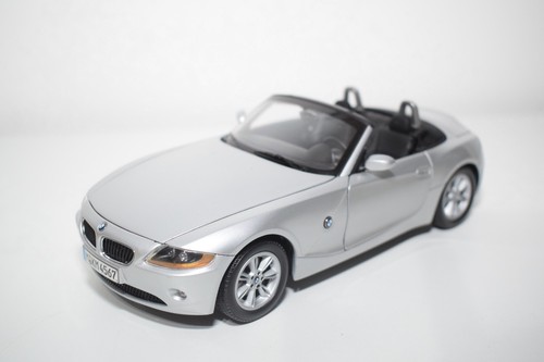 C16 kyosho bmw - c16, 1:18
