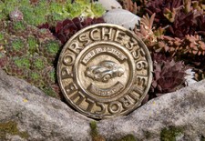 VINTAGE AUTOMOBILE CAR BADGE #