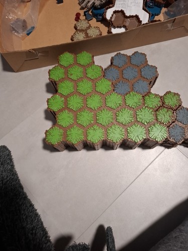 Heroscape rise the valkyrie - rise,
