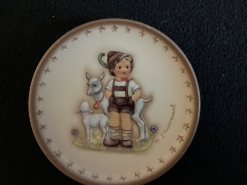 Goebel hummel annual - m.,