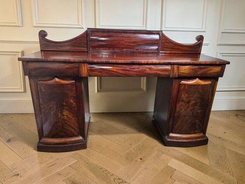 Antique victorian flame - an,