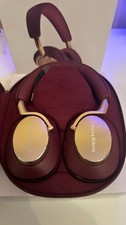 Bowers & Wilkins PX8