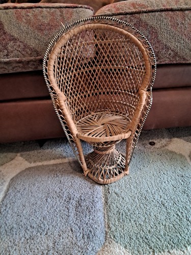 Mini peacock chair wicker - mini,