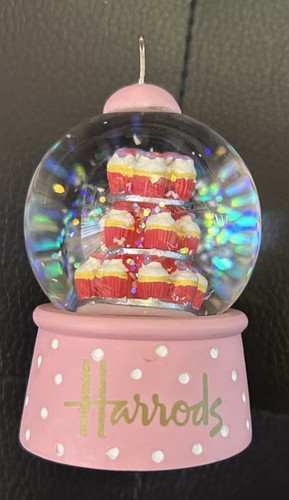 Harrods mini cup cakes - harrods,