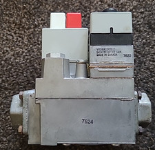Honeywell V4400A1017 Gas Valve