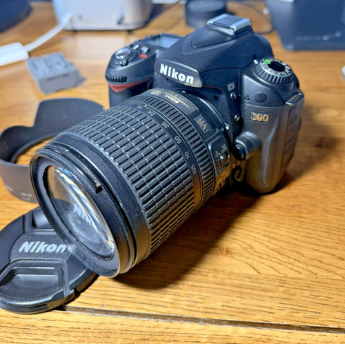Nikon d90 digital slr camera - slr,