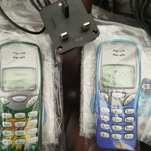 Nokia 3210s vintage mobile - nokia,