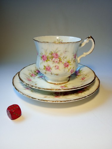 Paragon victoriana rose bone - victoriana,