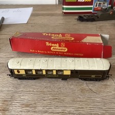 TRI-ANG HORNBY BUNDLE - PULLMAN BRAKE CAR, BREAK VAN, MILK TANKER & OPEN WAGON