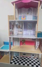 Barbie Dream House - 4 storeys, with pool 
