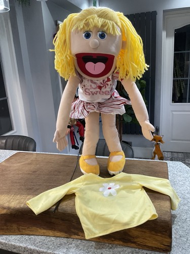 Large silly puppets - large,