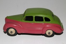 Dinky Toys #152, 1950's Austin Devon Sedan, Nice Original