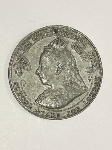 Medal commemorating queen - medal,