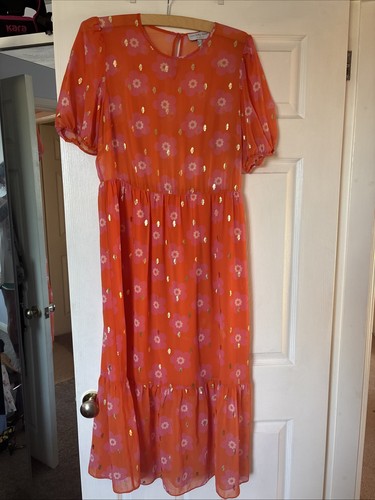 Never fully dressed women - fully,