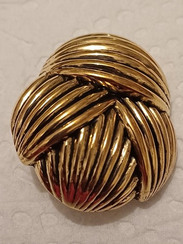 Large 30mm gold shiny - large,