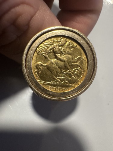 1910 half sovereign coin - half,