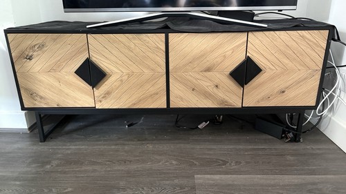 Door stand with storage - door,