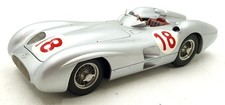 CMC 1/18 Scale Diecast M-049