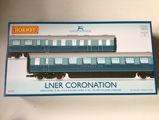 Hornby R40225 LNER Coronation