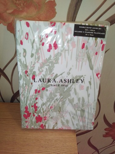 Laura ashley raspberry harvest - laura,