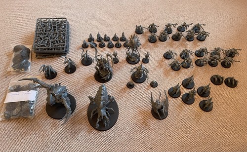 Tyranid army for warhammer 40k - for,