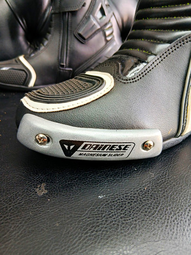 Dainese magnesium slider - dainese,