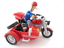 POSTMAN PAT AND JESS THE CAT WITH PUSH ALONG MOTORBIKE & SIDECAR