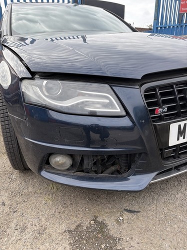 Audi drivers headlight b8 - drivers,