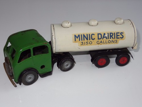 Triang minic dairies - triang,