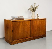 DANISH POUL HUNDEVAD WALNUT