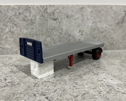 Corgi single axle flatbed - axle,
