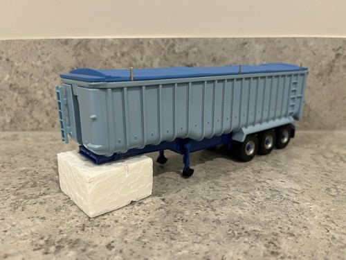 Corgi tri axle bulk tipper - bulk,