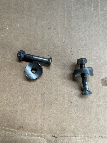Stihl 08s handlebar bolts - 08s,