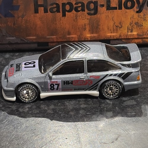 Hot wheels ford sierra rs500 - ford,