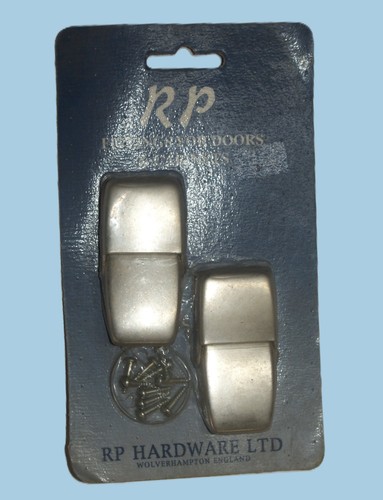 Case toggle clip catch - case, catch,