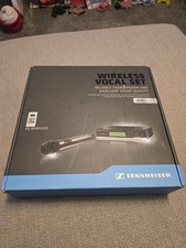 Sennheiser XSW35 Wireless Microphone Vocal Set E835 