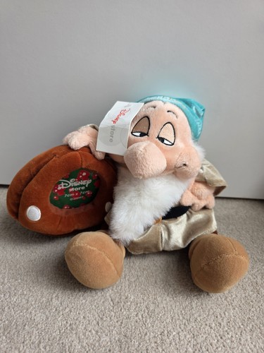 Disney store sleepy the dwarf - store,