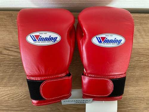 Winning 8oz boxing gloves - winning,
