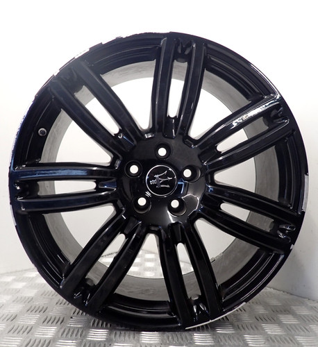 Maserati ghibli front - 20'',