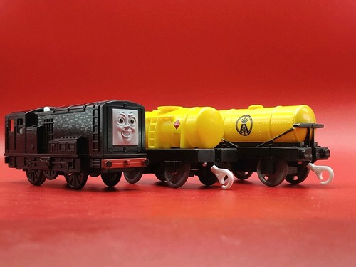 Tomy trackmaster diesel - trackmaster,