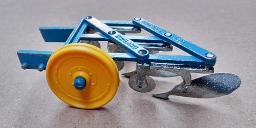 Britains diecast metal moulded - diecast, metal/moulded