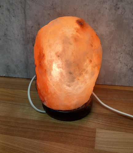 Himalayan salt lamp 2kg - salt,