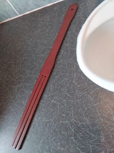 Lochgelly tawse three tails - tawse,,