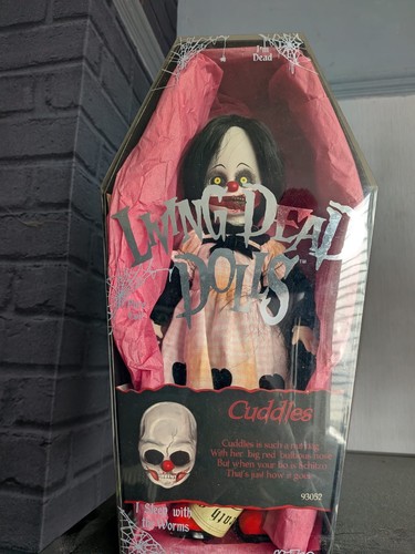 Living dead dolls - living, cuddles