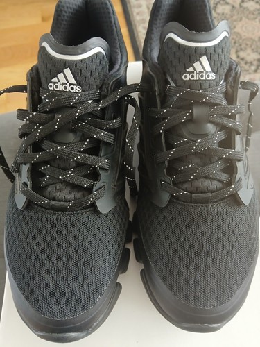 Adidas revolution - adidas, (