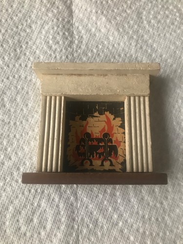 Vintage dolls house - vintage,