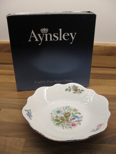 Aynsley bone china wild tudor - aynsley,