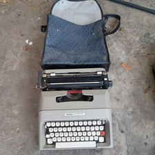 Vintage Olivetti Lettera 35L