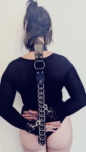 Bondage neck collar wrist - collar,